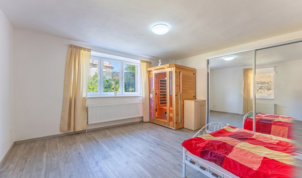 Prodej domu 162 m² s pozemkem 735 m², Horní Kruty – náhled fotky 10