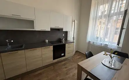 Pronájem bytu 3+1 90 m²