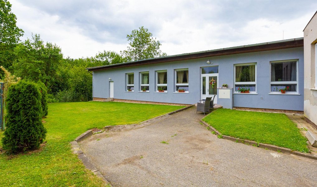Prodej domu 358 m² s pozemkem 520 m², Slabce – náhled fotky 4
