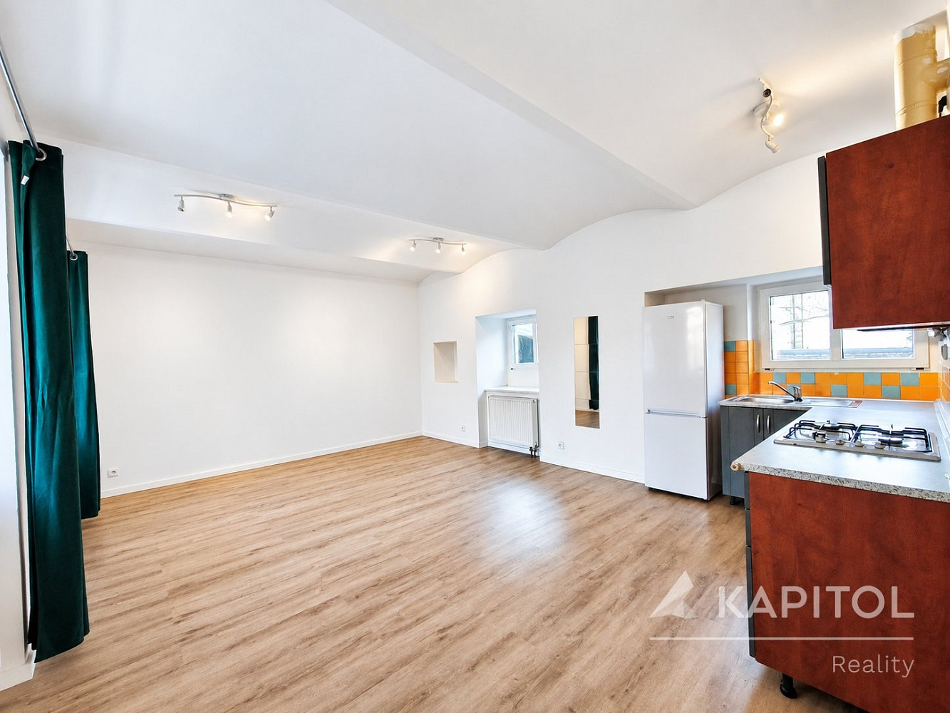 Pronájem bytu 1+kk 31 m² – fotografie 3