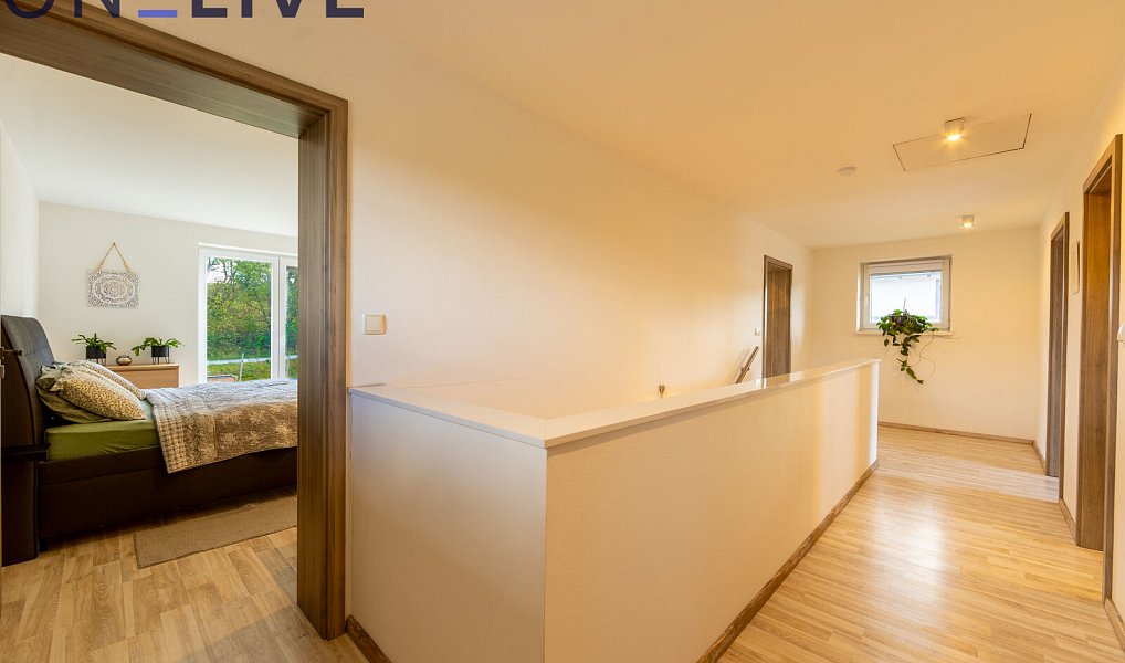Prodej domu 151 m² s pozemkem 919 m², Dolany – náhled fotky 24