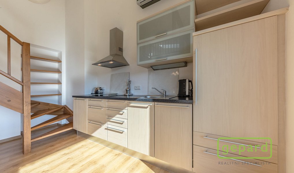 Prodej domu 204 m² s pozemkem 797 m², Sedlčany – náhled fotky 5