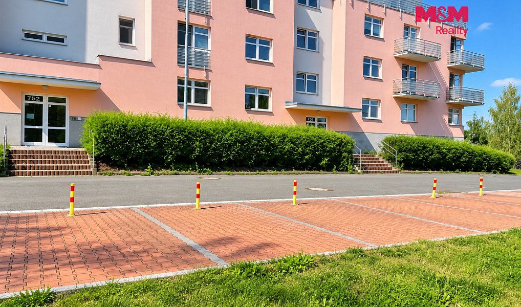 Pronájem garážového stání v Pardubicích, Pardubice – náhled fotky 3