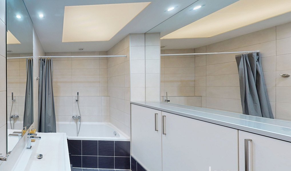 Pronájem bytu 4+kk 120 m², Praha – náhled fotky 19