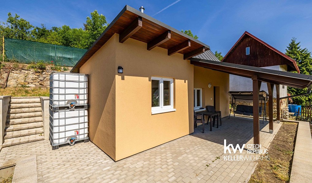 Prodej zahrady 640 m², Malé Žernoseky – náhled fotky 13