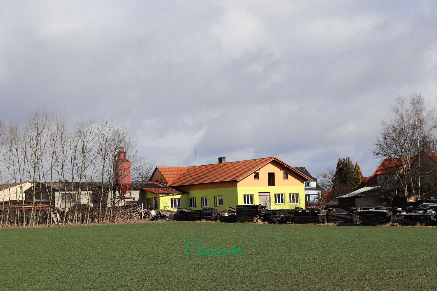 Prodej výrobních prostor 1 924 m² – fotografie 3