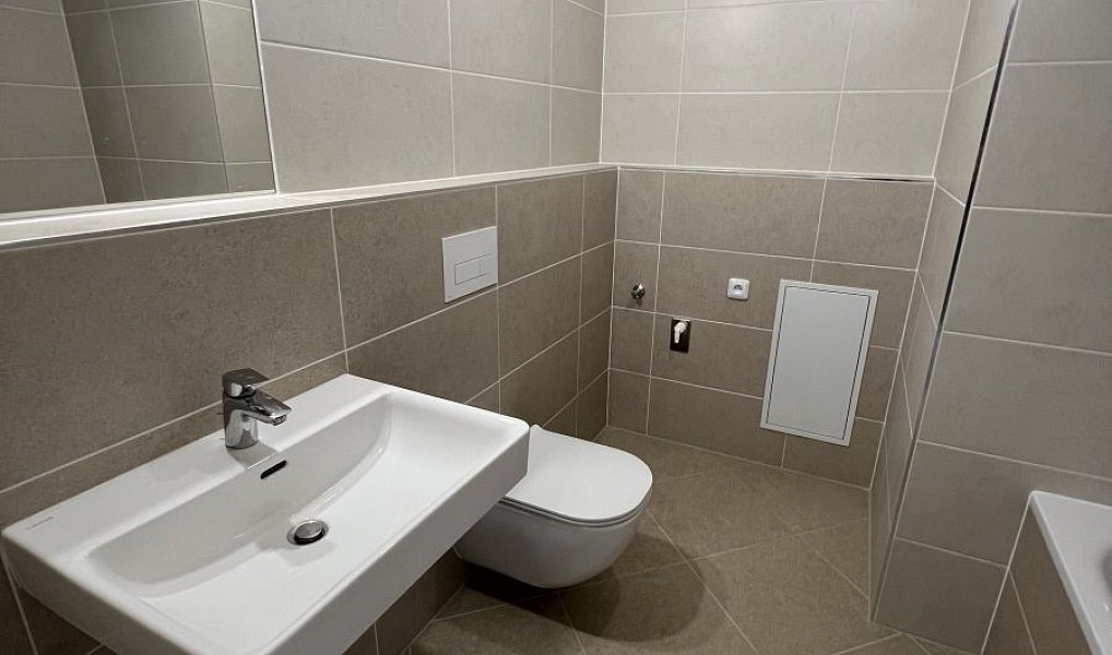 Prodej bytu 1+kk 38 m², Praha – náhled fotky 3
