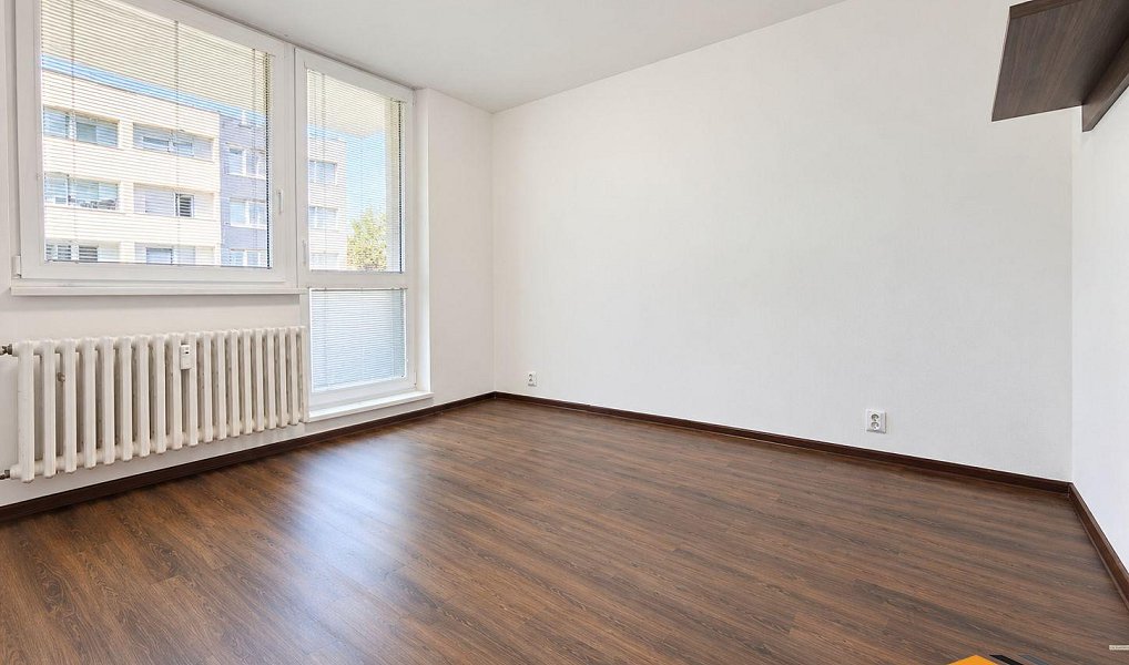 Pronájem bytu 2+1 52 m², Jihlava – náhled fotky 2