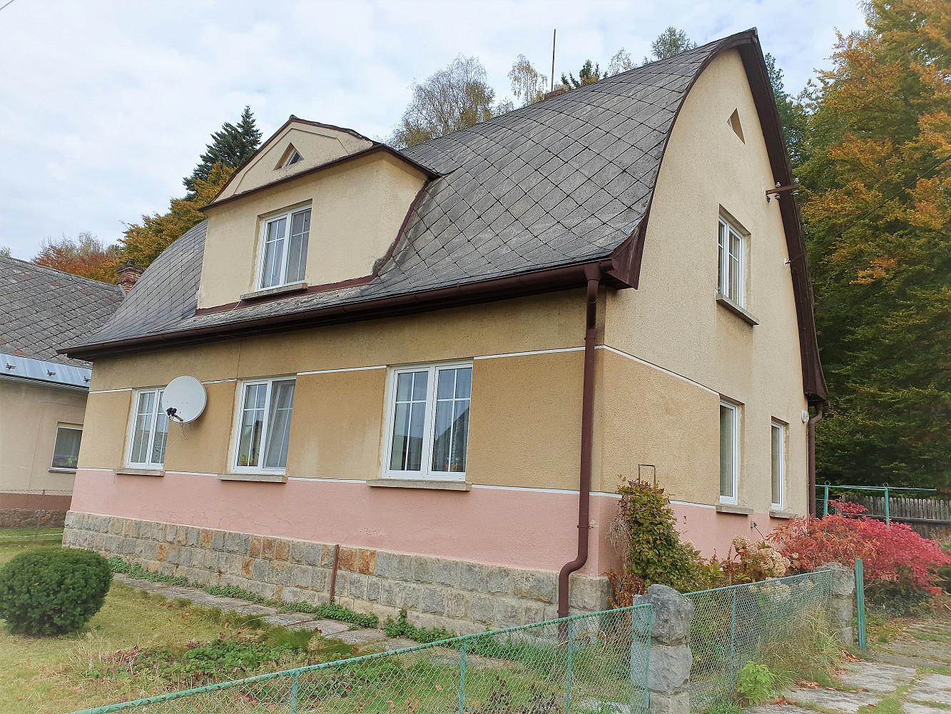 Prodej domu 220 m² s pozemkem 487 m²