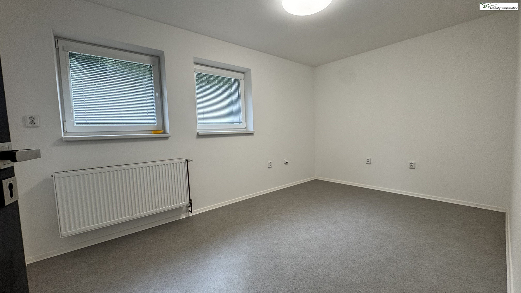 Pronájem obchodních prostor 270 m² – fotografie 4