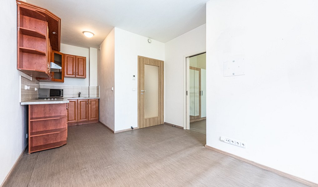 Pronájem bytu 2+kk 37 m², Praha – náhled fotky 2