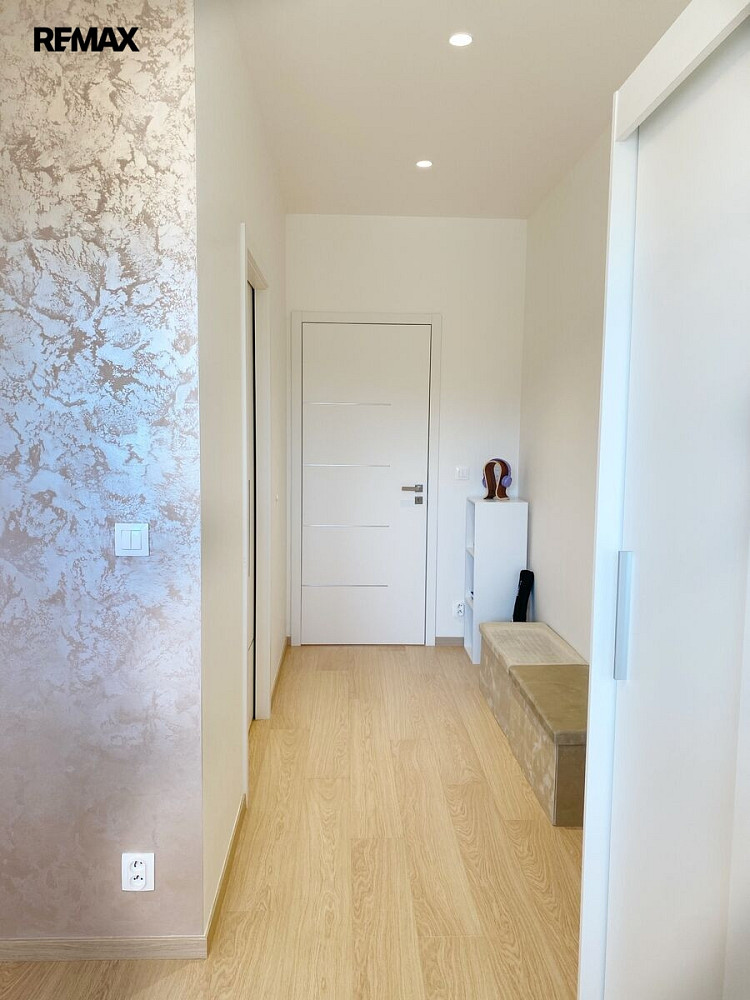 Pronájem kanceláře 20 m² – fotografie 3