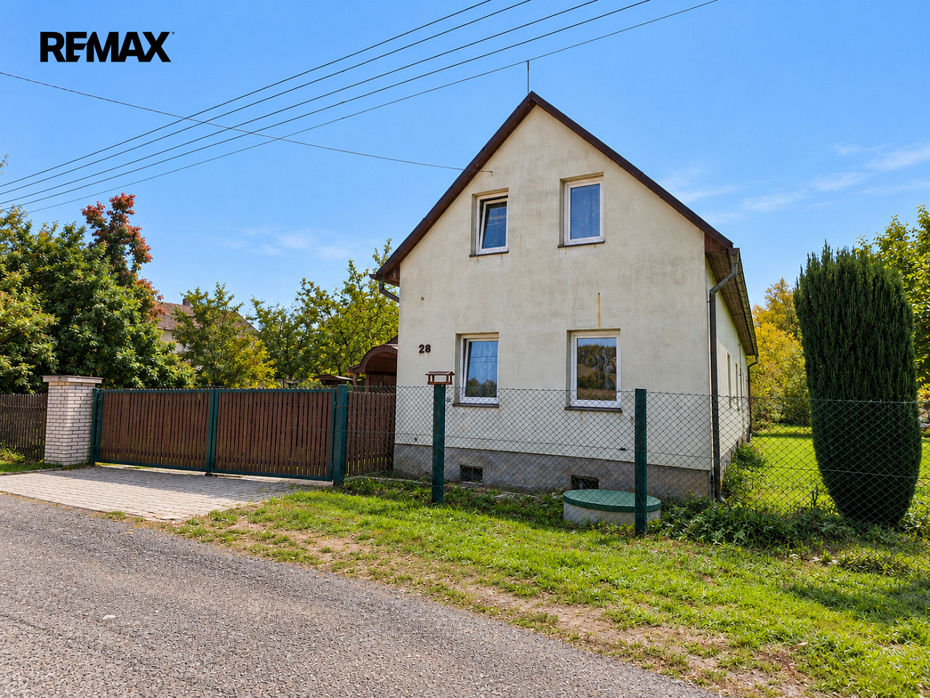 Prodej domu 235 m² s pozemkem 496 m² – fotografie 2
