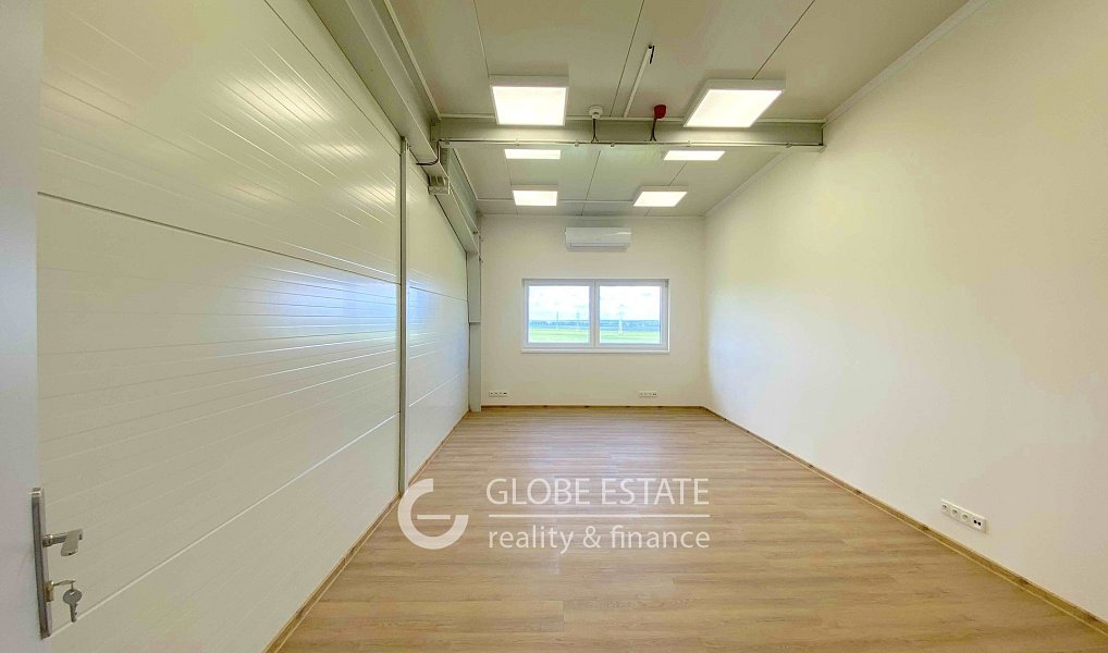 Pronájem skladovacích prostor 1 600 m², Nehvizdy – náhled fotky 4