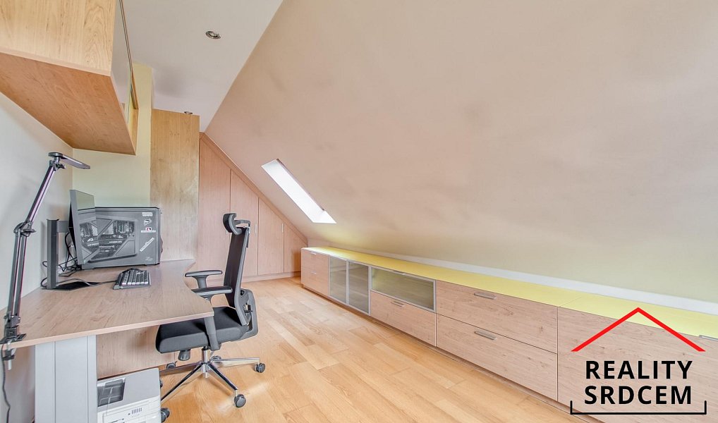Prodej domu 170 m² s pozemkem 921 m², Bystřice – náhled fotky 25