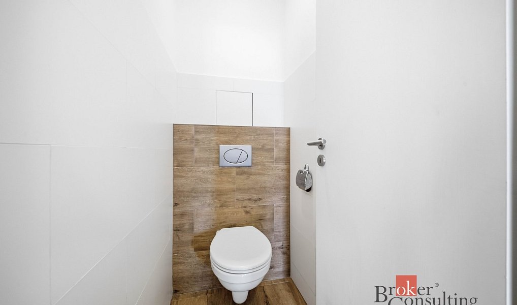 Prodej bytu 3+kk 103 m², Hradec Králové – náhled fotky 14