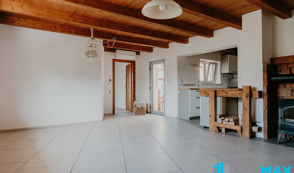 Prodej domu 81 m² s pozemkem 812 m², Vlasatice – náhled fotky 9