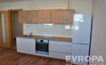 Pronájem bytu 1+kk 32 m²