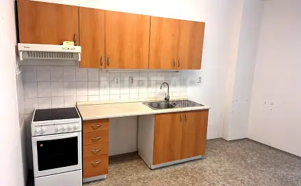 Pronájem bytu 2+1 74 m², V Kolonii, Nymburk