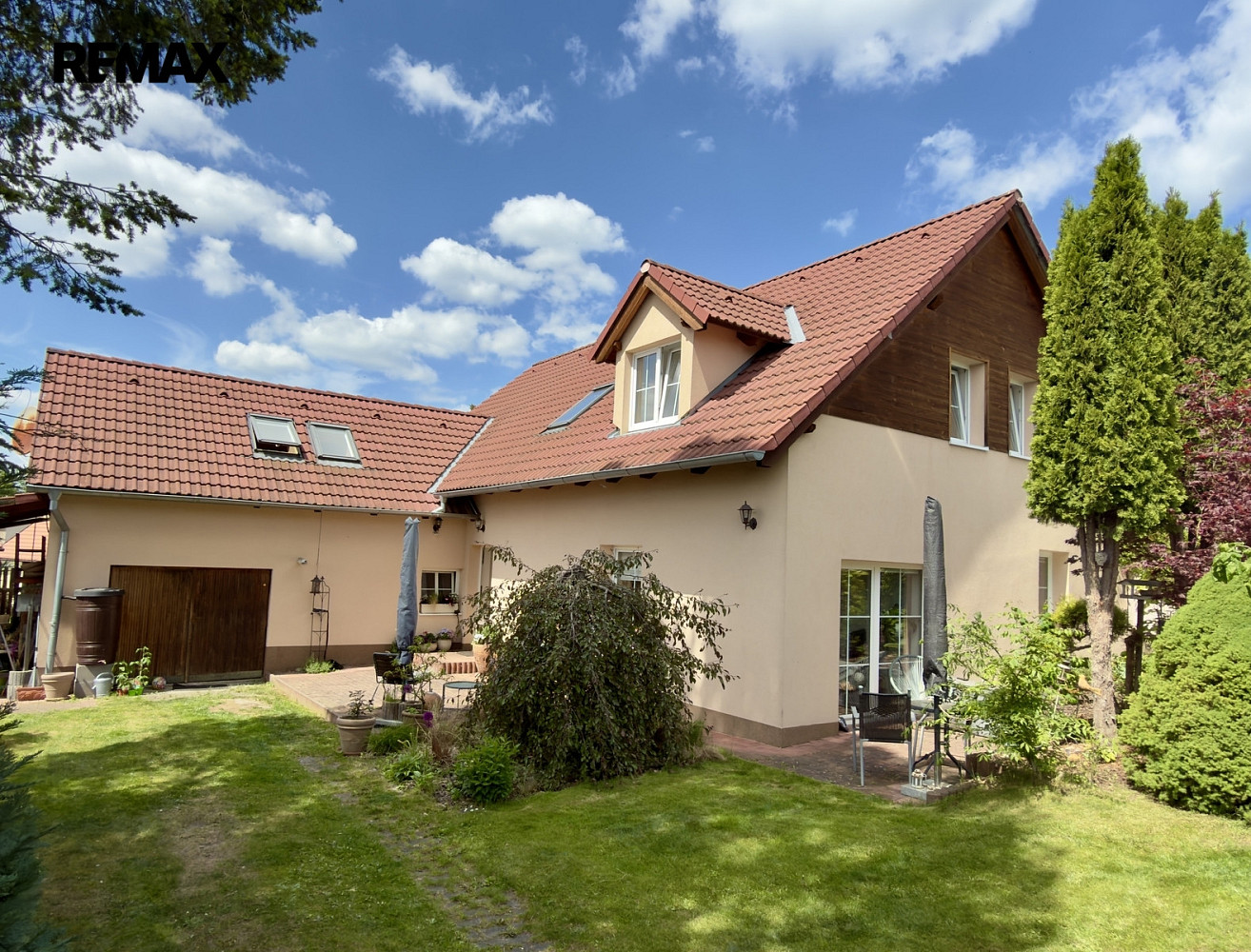 Prodej domu 214 m² s pozemkem 611 m², Stará Huť