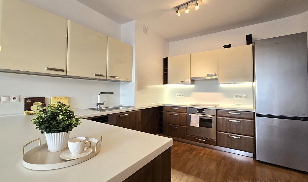 Pronájem bytu 3+kk 67 m², Benešov – fotka 1 z 32