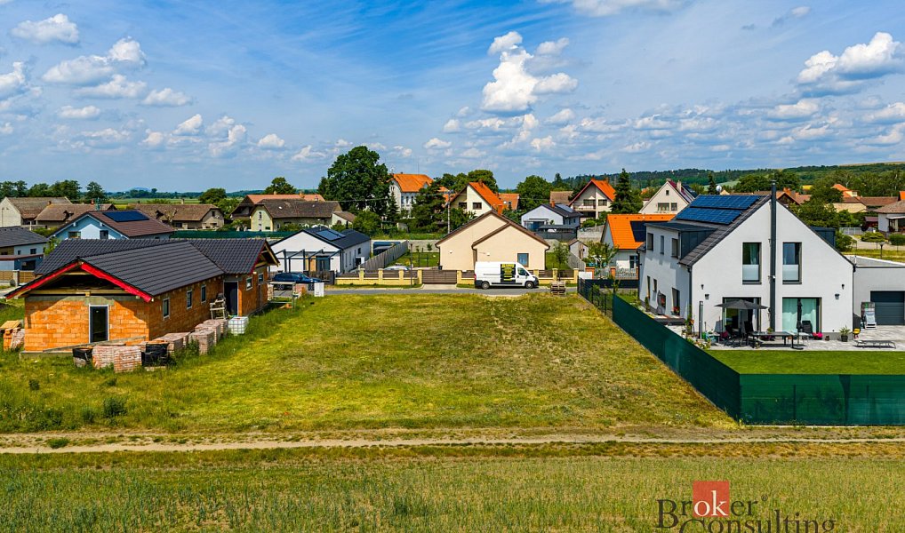 Prodej stavebního pozemku 827 m², Nedomice – náhled fotky 2