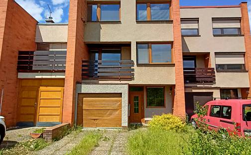 Prodej domu 162 m² s pozemkem 220 m², Matějská, Praha 6 - Dejvice