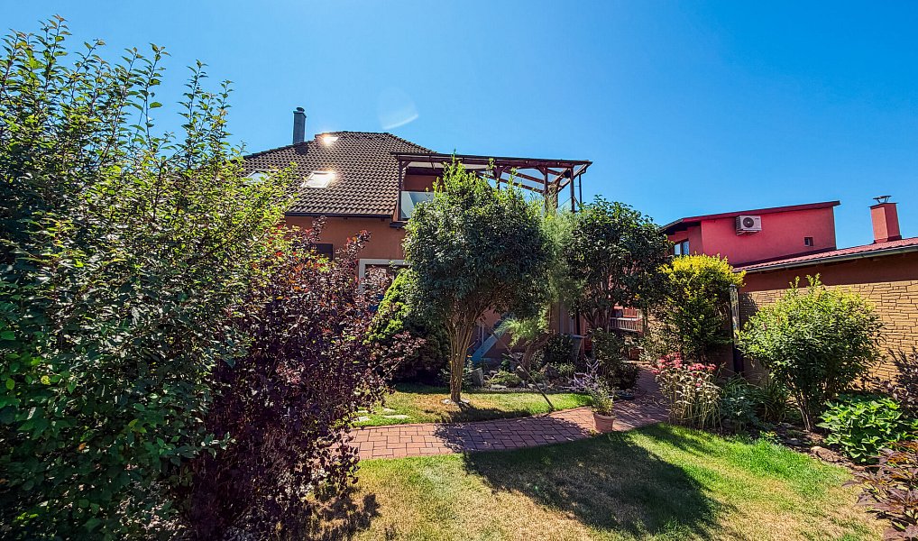 Prodej domu 147 m² s pozemkem 858 m², Unhošť – náhled fotky 9