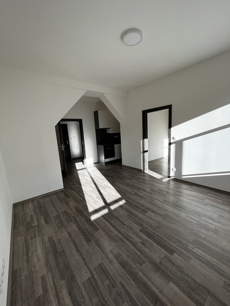 Pronájem bytu 2+kk 44 m²