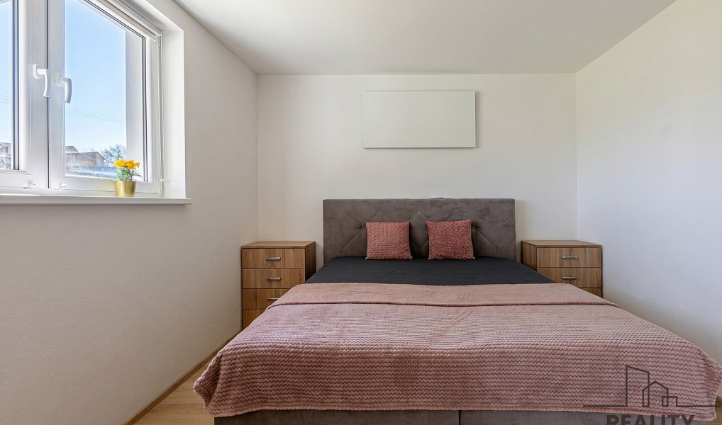Prodej bytu 4+kk 80 m², Vochov – náhled fotky 27