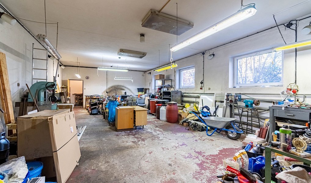 Prodej výrobních prostor 450 m², Zlín – náhled fotky 9