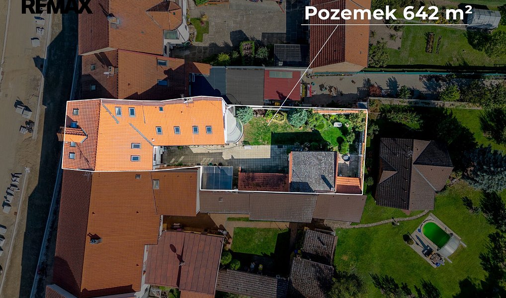 Prodej domu 395 m² s pozemkem 642 m², Kostelec nad Labem – náhled fotky 2