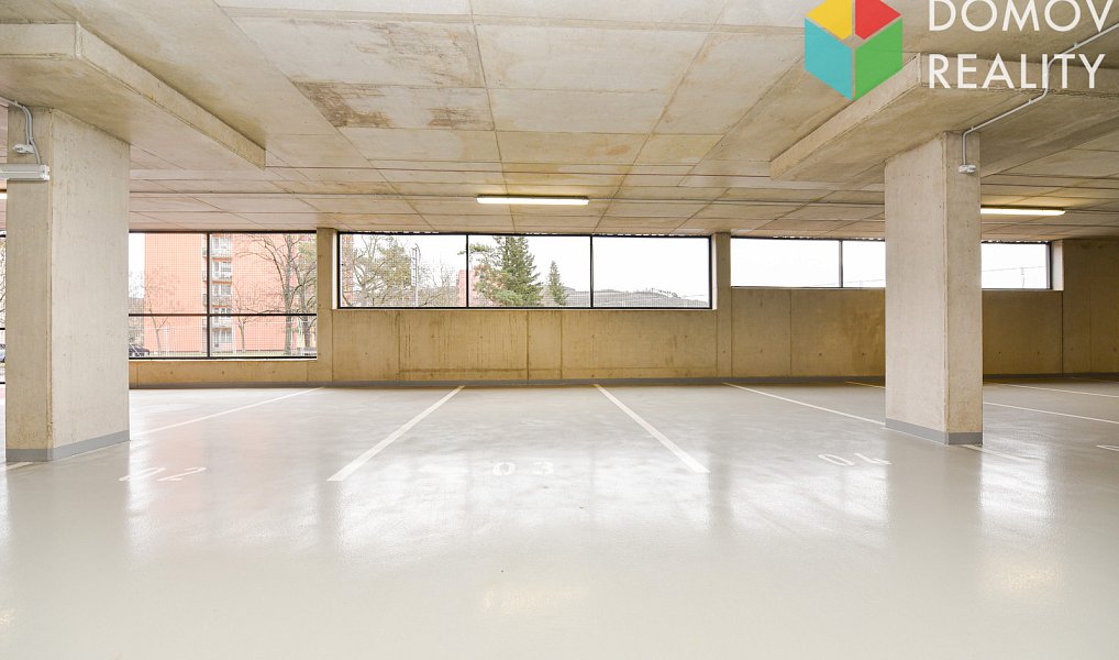 Pronájem garážového parkovacího stání, Beroun, Beroun – náhled fotky 5