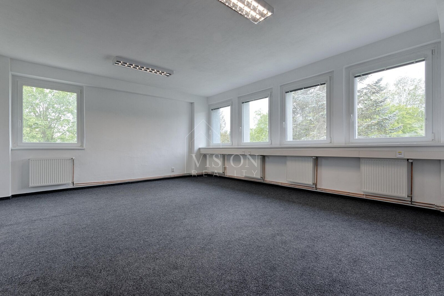 Pronájem kanceláře 47 m² – fotografie 3