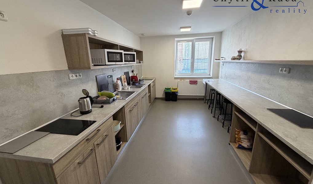 Prodej ubytovacího objektu 3 641 m², Otrokovice – náhled fotky 4