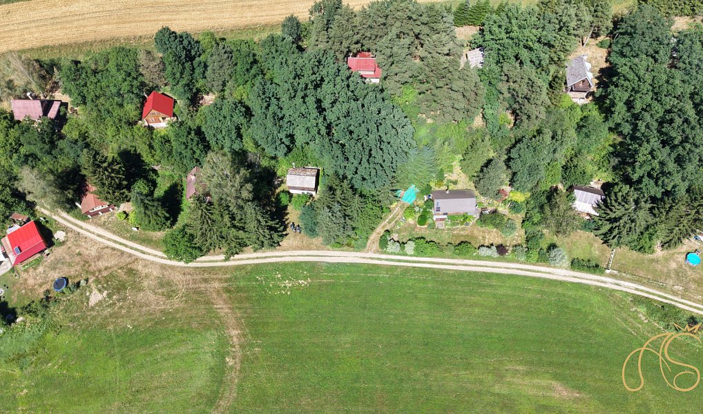 Prodej chaty/chalupy 28 m² s pozemkem 844 m², Staré Hobzí – náhled fotky 2