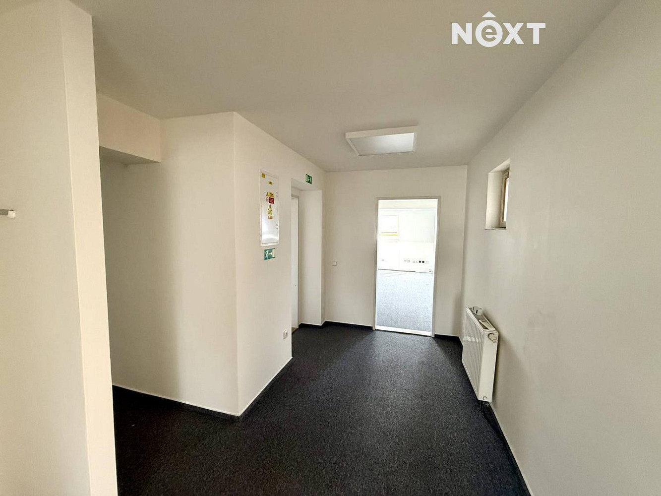 Pronájem kanceláře 102 m² — photo 3