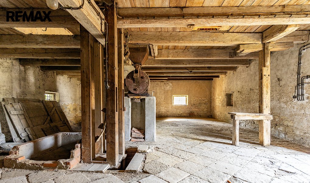 Prodej zemědělského objektu 2 500 m², Počedělice – náhled fotky 32