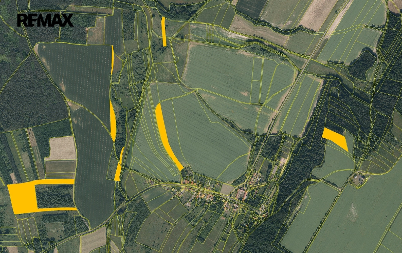 Prodej pole 65 556 m²