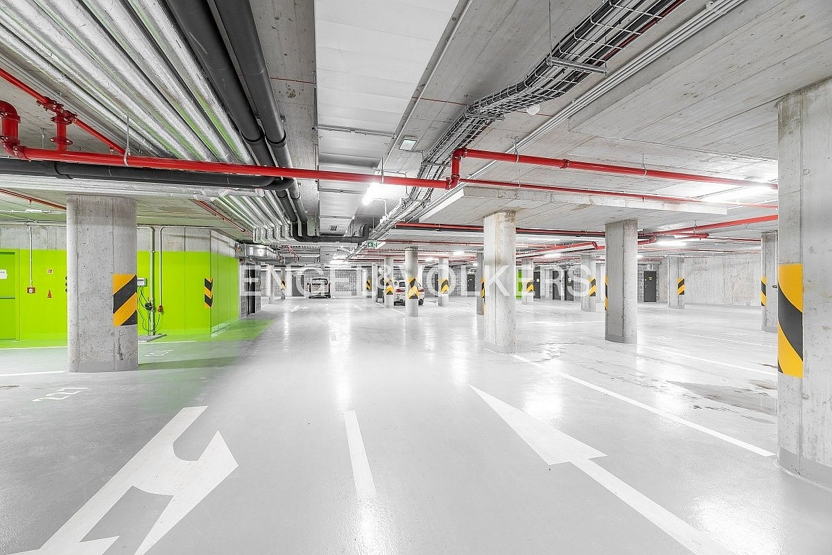 Garážové stání v Karolína Plazza – fotografie 2