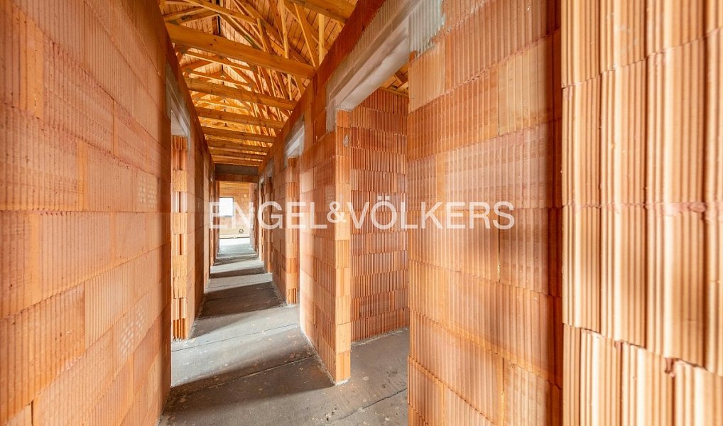 Prodej domu 240 m² s pozemkem 913 m², Holýšov – náhled fotky 8