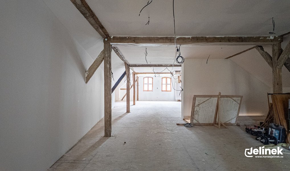Prodej domu 167 m² s pozemkem 2 511 m², Polička – náhled fotky 14