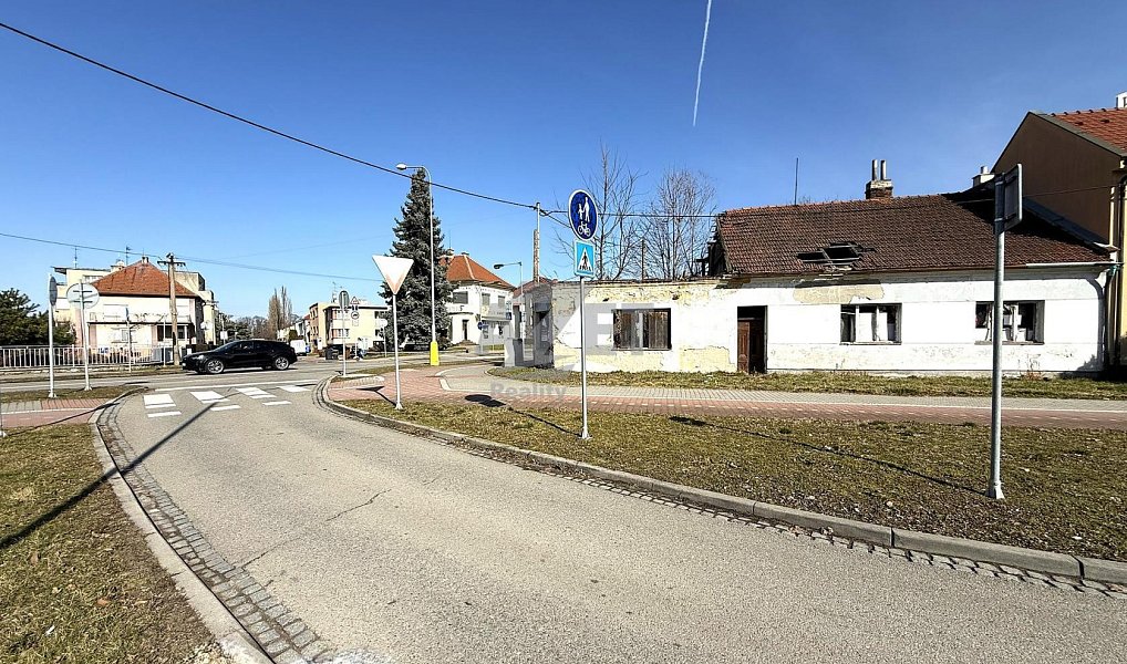 Prodej stavebního pozemku 681 m², Uherské Hradiště – náhled fotky 4