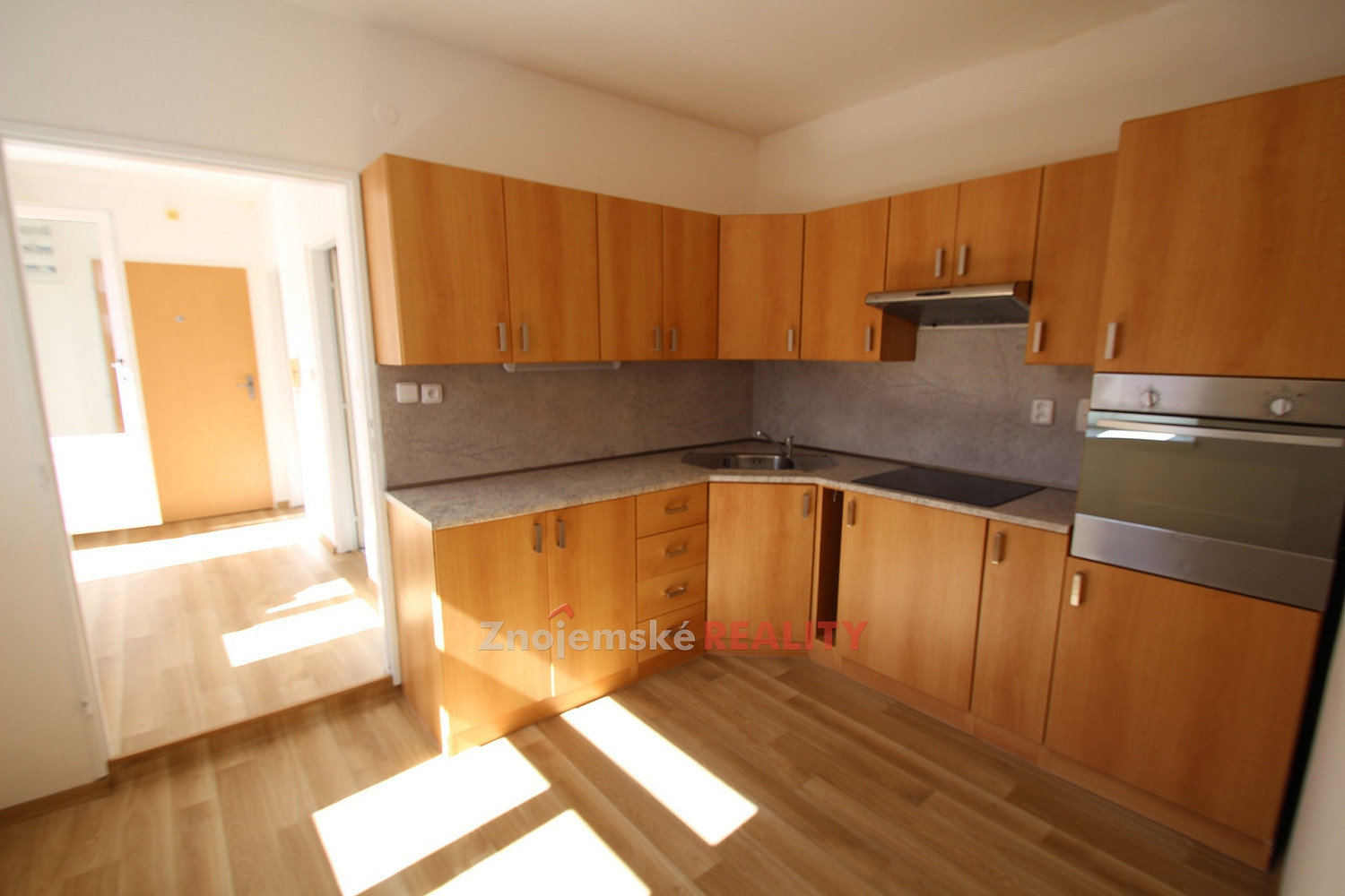 Pronájem bytu 2+1 55 m² – pohled 3