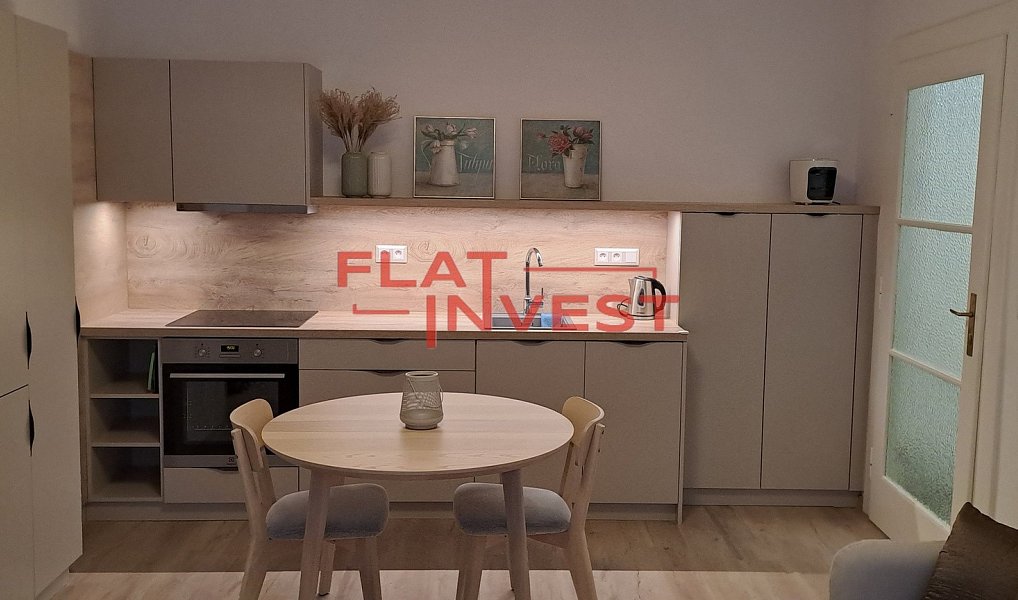 Pronájem bytu 2+kk 60 m², Praha – náhled fotky 4