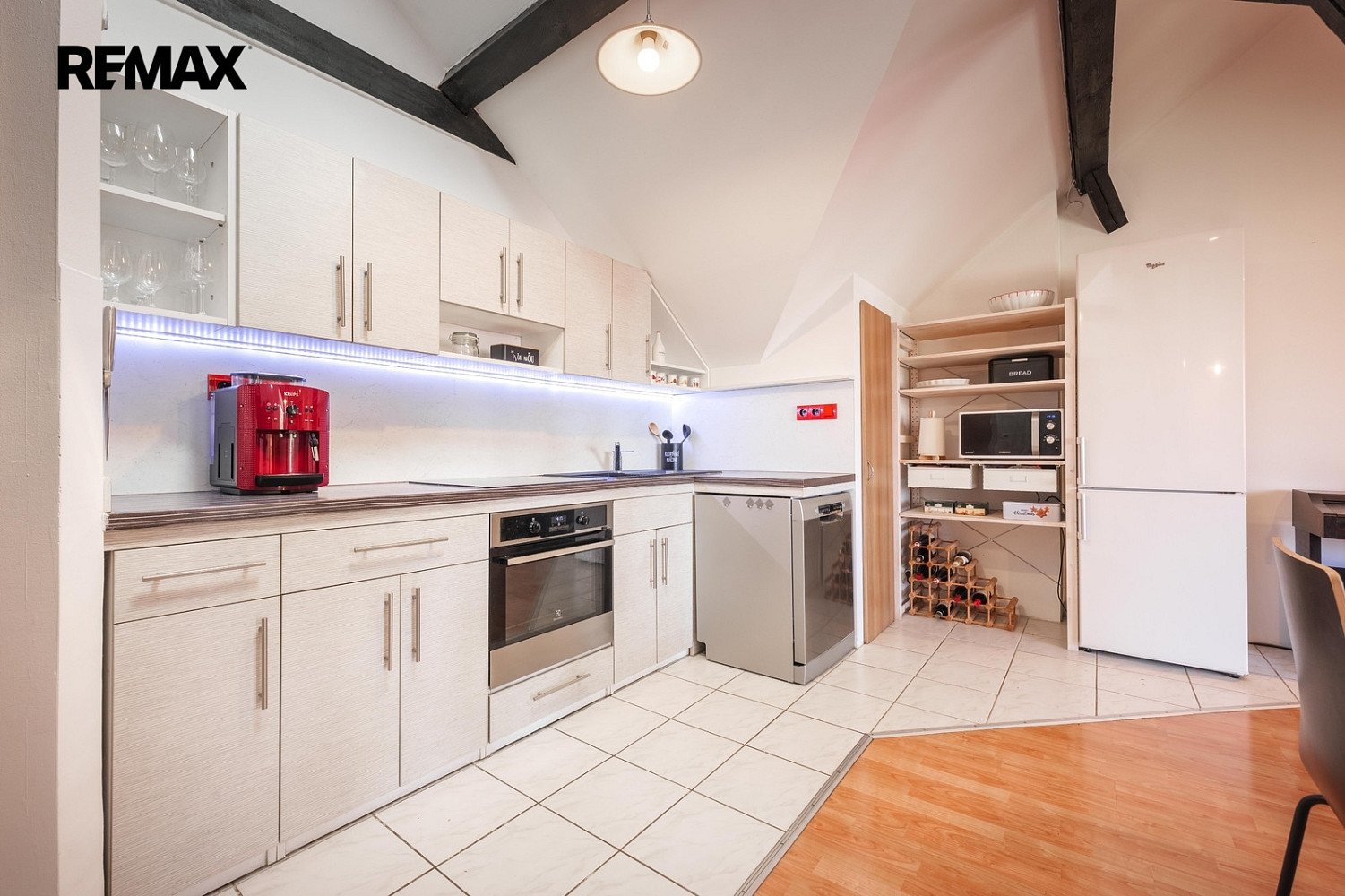 Prodej bytu 4+kk 112 m² — photo 3
