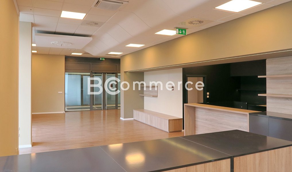 Pronájem obchodních prostor 214 m², Brno – náhled fotky 2