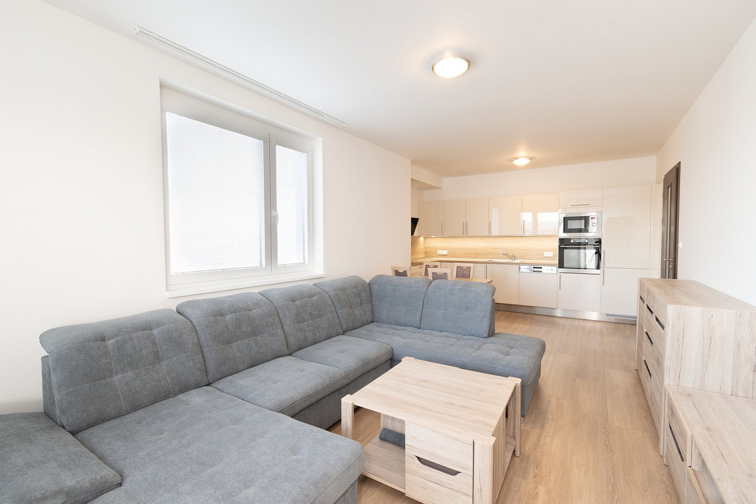 Pronájem bytu 2+kk 57 m² – fotografie 4