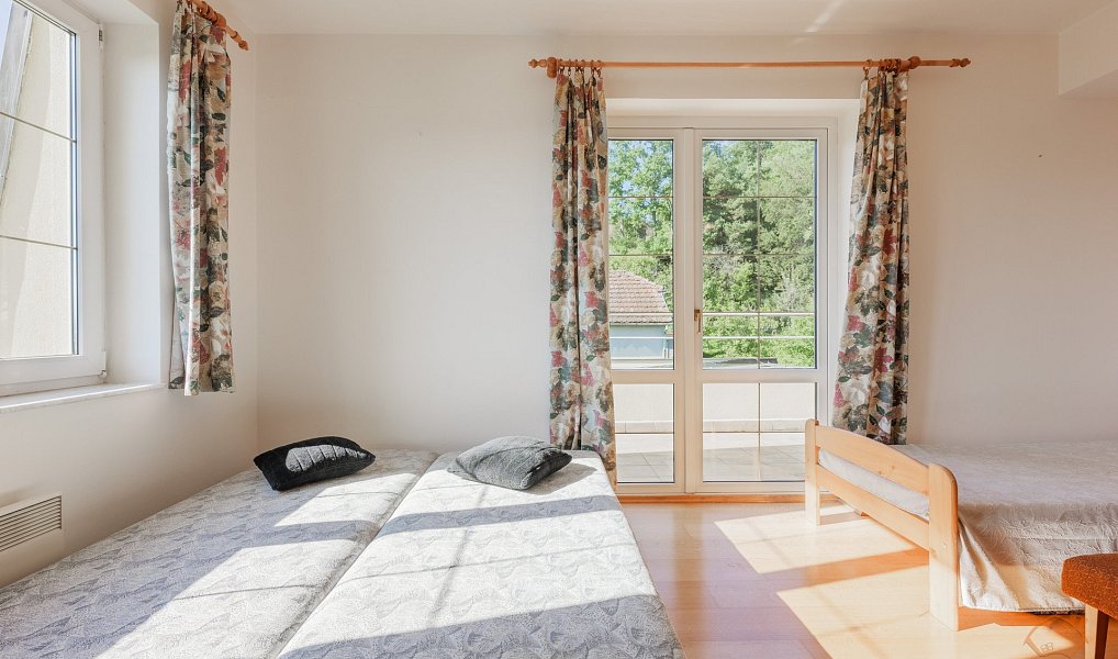 Prodej domu 470 m² s pozemkem 929 m², Luhačovice – náhled fotky 23