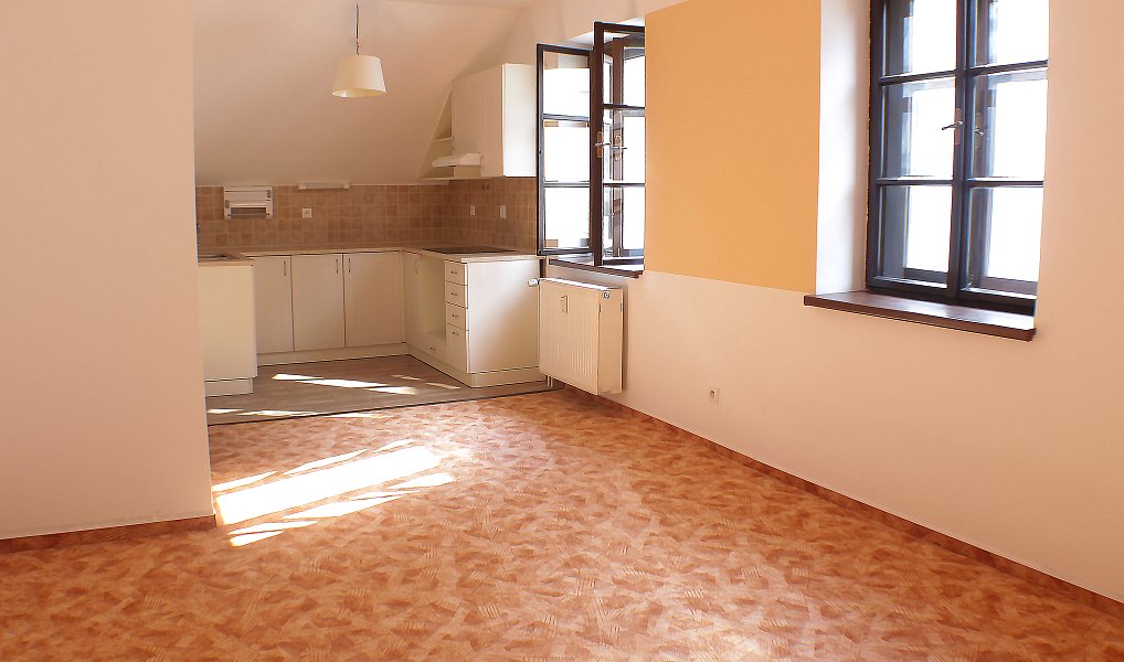 Pronájem bytu 1+kk, 37 m², Jindřichův Hradec IV - Jindřichův Hradec, Jindřichův Hradec